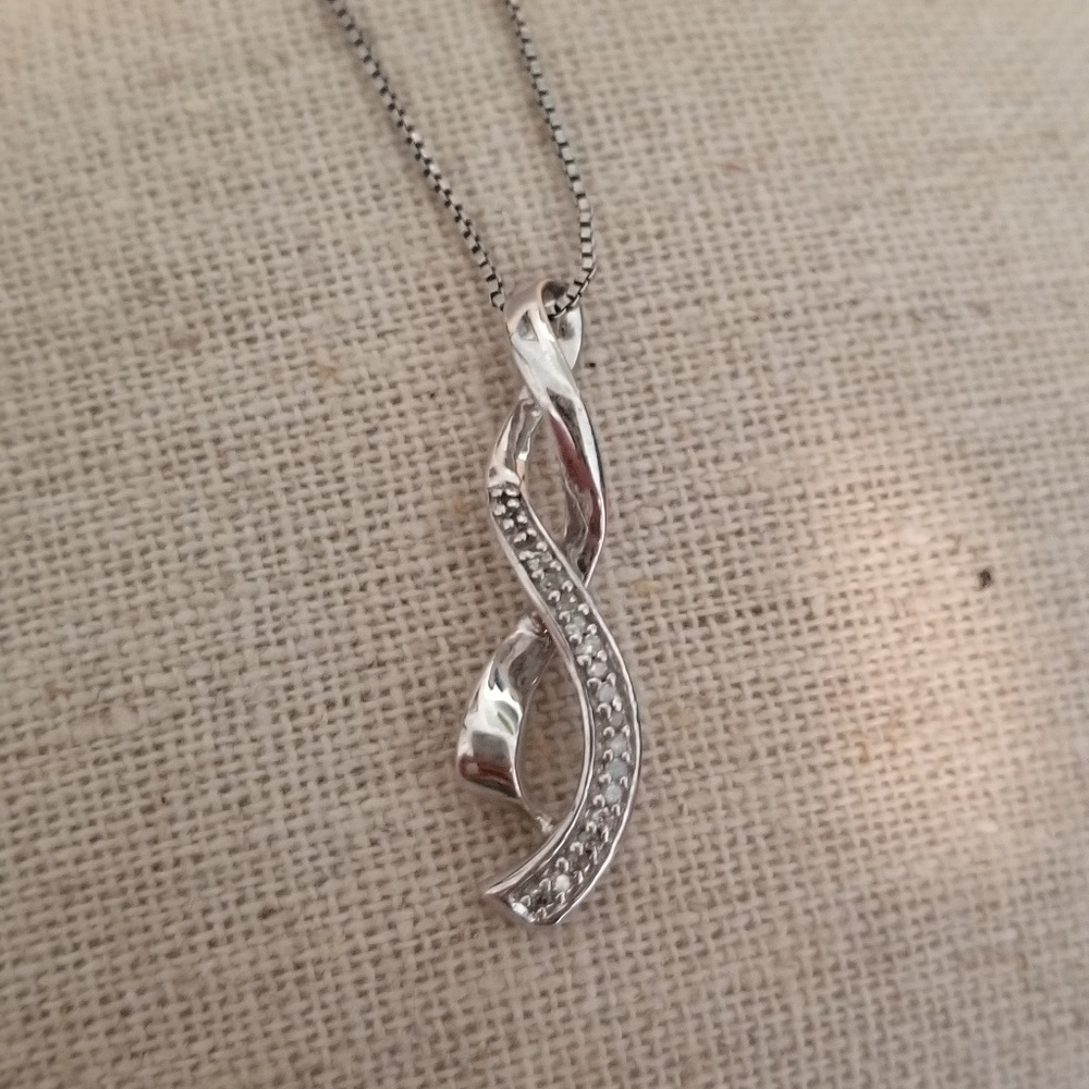 Kay Jewelry necklace